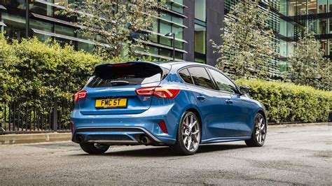 The New Focus St Automatic Is Fords First Auto Hot Hatch Grr