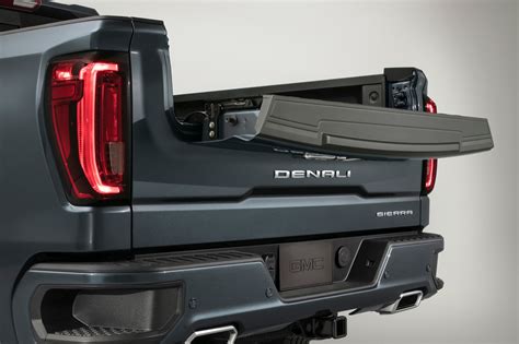 2019 Gmc Sierra The 6 Positions Of Its Flexible New Tailgate Gm