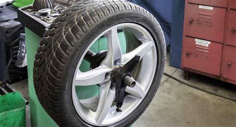 4 Fungsi Ban Mobil yang Penting | Auto2000