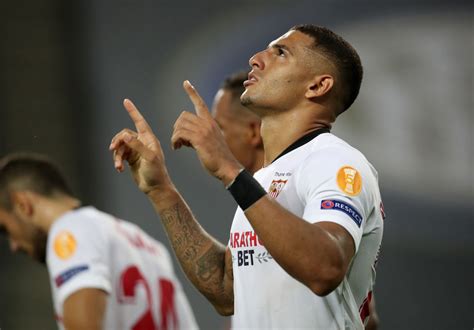 Diego carlos, latest news & rumours, player profile, detailed statistics, career details and transfer information for the sevilla fc player, powered by goal.com. Report: Liverpool 'considering' move for Diego Carlos of ...