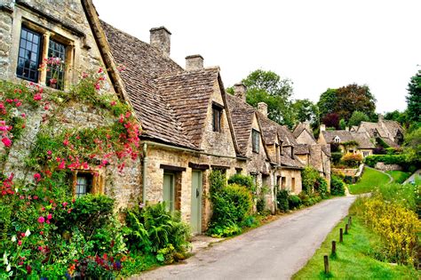 Cotswolds : A Destination Guide | Holiday Cottages UK