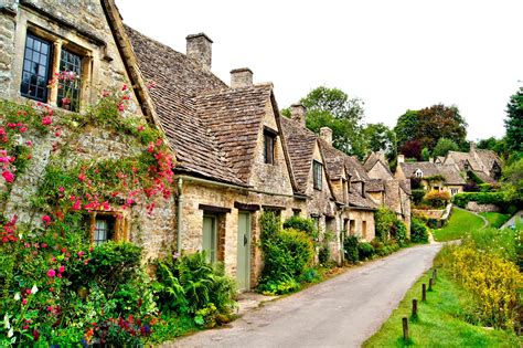 Cotswolds A Destination Guide