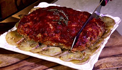 5 individual loaves 2 pounds ground beef 1 cup seasoned bread crumbs 1 medium sized onion 15 oz tomato sauce ½ cup barbecue sauce 1 egg. Meatloaf 400 Degrees How Long / Easy Meatloaf Recipe The ...