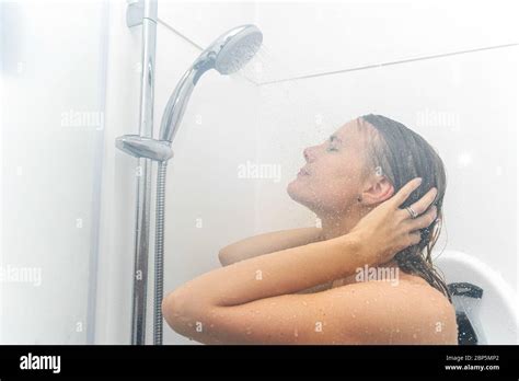 Woman Shower Spray Home Hi Res Stock Photography And Images Alamy