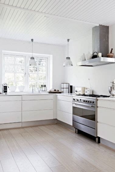 Check out these scandinavian style kitchen designs. decordots: Scandinavian interiors