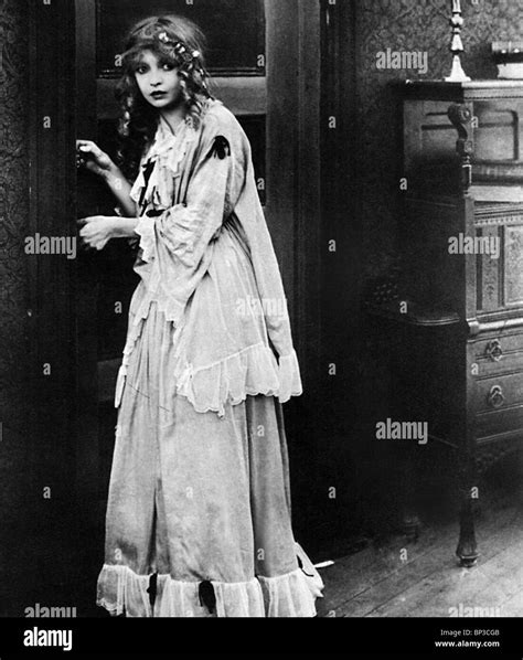 Birth Nation 1915 Lillian Gish Hi Res Stock Photography And Images Alamy