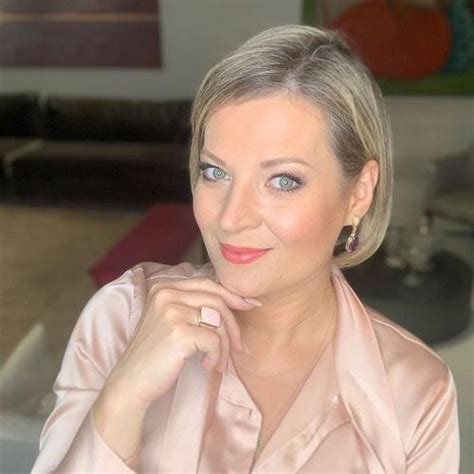 Joice cristina hasselmann (born 29 january 1978 as joice cristina bejuska) is a brazilian politician, journalist, writer, activist and political commentator. Joice Hasselmann utiliza imagem dos Muppets em campanha ...
