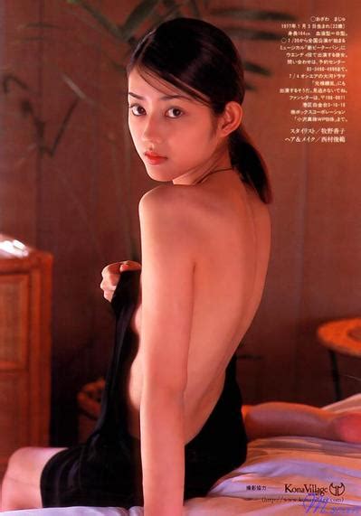 陳凱琳（英語：grace chan hoi lam，1991年6月23日－），香港女演員及節目主持，《2013年度香港小姐競選》冠軍 ，現為無綫電視經理人合約藝員，鄭嘉穎是她丈夫。 有圖,考眼力日版陳凱琳? - 娛樂台 - 香港高登討論區