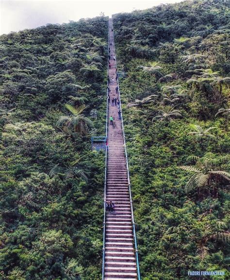 Wisata watu gunung ungaran lerep semarang alamat tiket masuk peta lokasi obyek harga tempat resort jalan menuju alam daerah 2021 kolam renang barat jawa tengah buka jam berapa jateng rute mancing arah ke air terjun lengkap denah danau penginapan gambar htm hotel jalur kodok map. Tidak Hanya Bromo, Naik Gunung Galunggung Juga Tinggal ...