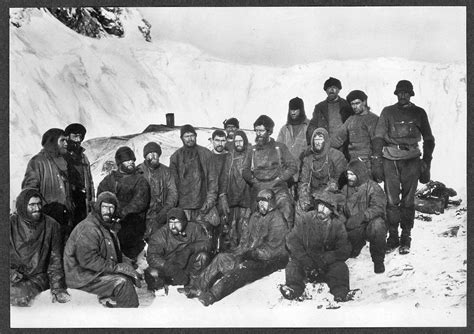Ernest Shackletons Endurance Crew British Trans Antarctica Expedition 1914 17