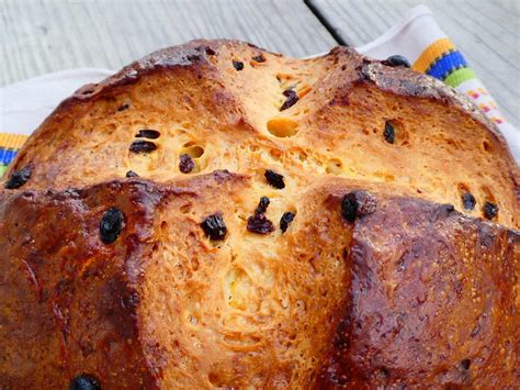 I am assuming that this easter bread has its origin in the jewish challah. Osterbrot: German Easter Bread - An Incredibly Simple Authentic Recipe - Recipe.me