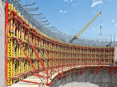 Formwork And Formwork System For Concrete Rundflex By Peri