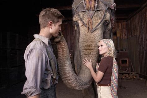 Water For Elephants Movie Review Roger Ebert