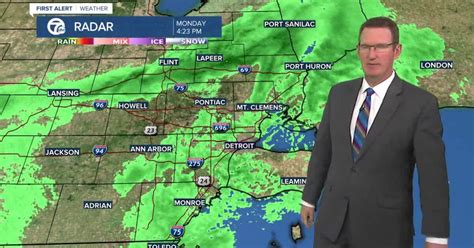 Metro Detroit Forecast Evening Rain Showers Then Snow Tomorrow Night