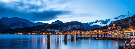 Lake Garda Wallpapers Top Free Lake Garda Backgrounds Wallpaperaccess