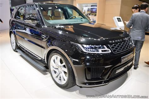 During the event of velocity motor show 2017, most of. 2018 Range Rover Sport (facelift) showcased at Dubai Motor ...