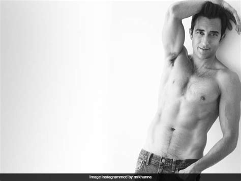 Dear Rahul Khanna The Comments On Your Pic Need A Cold Shower