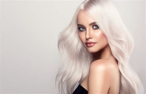 Trendy Platinum Blonde Hair Ideas For