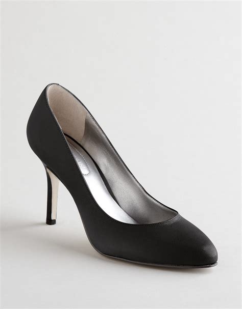 enzo angiolini joia pumps in black black leather lyst