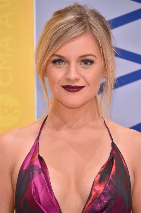 Kelsea Ballerini Celebrity Hair And Makeup At The Cma Awards 2016