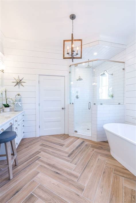 Gorgeous Wood Tile Bathroom Design Ideas Farmhouse Master Bathroom