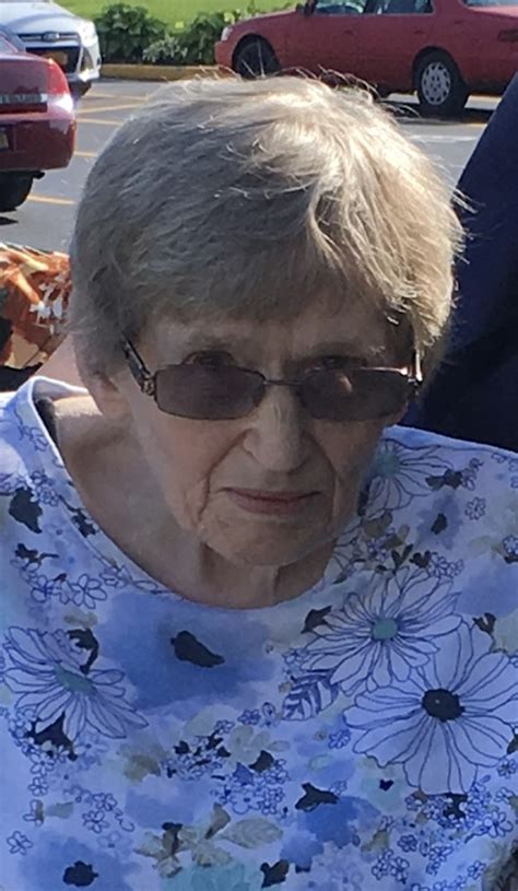 Obituary Of Shirley M Frankson Lind Funeral Home Located In Jame