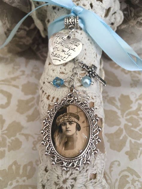 This rhinestone wedding bouquet charm is the perfect way to have a missed loved one close to your heart on your special day.`a perfect detail for your wedding! Wedding Charm, Bridal Bouquet Pendant, Personalized ...