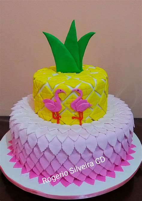 Rogerio Cake Designer Bolo Flamingo Abacaxi