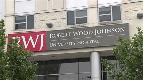 More Than 1700 Nurses Set To Strike At Robert Wood Johnson University
