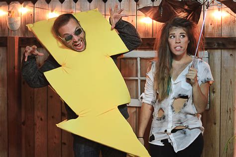 18 Hilarious Halloween Costumes For Couples