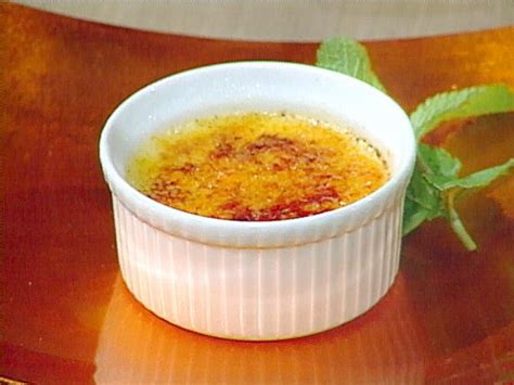 I had so much fun making vanilla creme brulee and i'm sure you would too! Vanilla Bean Creme Brulee Recipe | Food Network