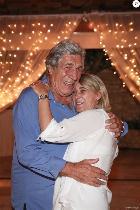 Pendant que benjamin castaldi enchaîne les saisons de secret story, fidèle à tf1 depuis 2006, sa femme aussi fait une carrière à la télévision. Exclusif - Prix Spécial - No web - No blog - Jean-Pierre Castaldi et sa femme Corinne Champeval ...