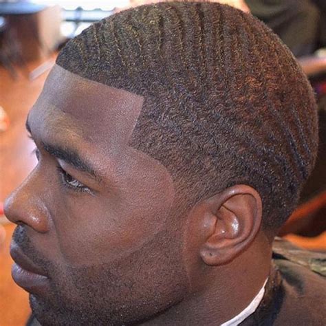 See full list on wikihow.com How To Trim Your Sideburns (2021 Guide)