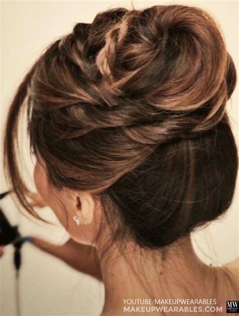 30 Easy And Stylish Casual Updos For Long Hair