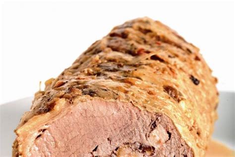 Tened en cuenta el tamaño de la olla en la que vais a cocinar, ya que hay veces que no disponemos de ollas anchas y entonces el redondo no nos cabe… Redondo de ternera relleno al horno - Gallina Blanca