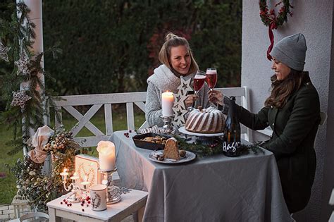 Vielleicht hast du noch ein paar passende zweige im garten? Funkelnder Adventabend mit Glühwein, Feuerkorb und co ...