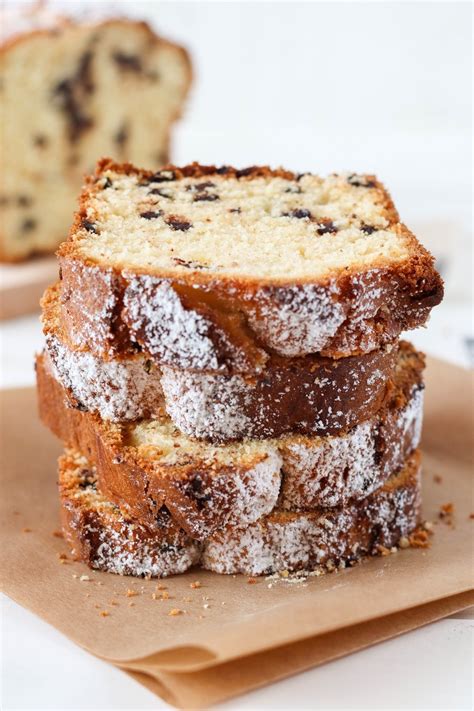 Saftiger Rührkuchen mit Schokostückchen