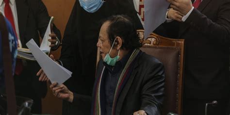 Faktanya, rizieq sudah pernah diadili dan dipenjara. Suasana Sidang Perdana Kasus Kerumunan Rizieq Shihab ...