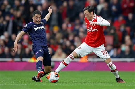 Fenerbahçe'nin dünya yıldızı transferi mesut özil i̇stanbul'da! Fenerbahçe Mesut Özil'e kavuşuyor! İşte o formül