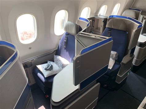 Review United 787 10 Polaris Business Class Newark To Los Angeles
