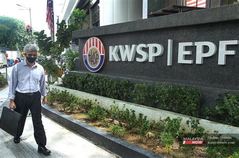 Kadar caruman syer majikan masih kekal 13% (utk upah rm5000 dan ke bawah) dan. Caruman wajib KWSP majikan kembali ke tarikh asal tahun ...