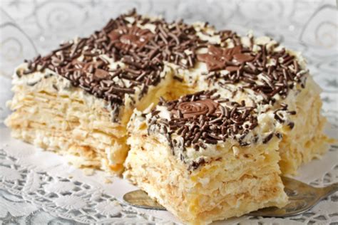 Raccolte di daniela marilungo • ultimo aggiornamento: Torta di pasta sfoglia dolce con crema chantilly - Ginger ...