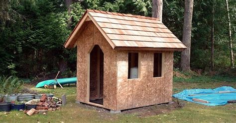 My shed plans package is 100% money back guaranteed to provide you with the best blueprints, woodworking plans, shed plans, and schematics that will make your project easy and hassle free or you won't pay a dime. How To Build A Pump House Shed - Amazing Wood Plans | Well House (Pump House) | Pinterest | More ...