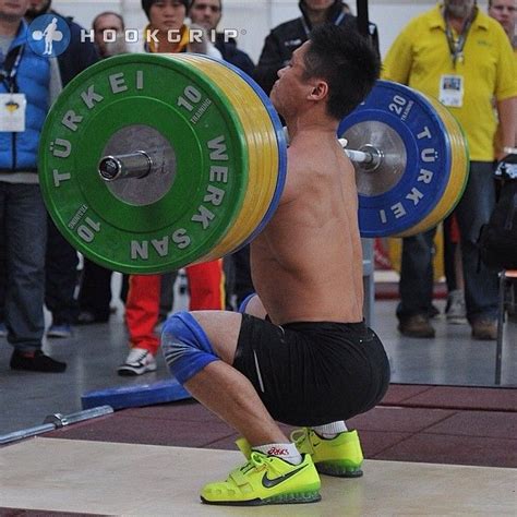 Lu Xiaojun 77kg China Squat Clean Amazing Back Position Olympic