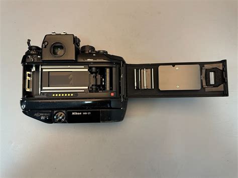 Nikon F4s 35mm Professional Slr Film Camera Body W Mb 21 Battery Grip