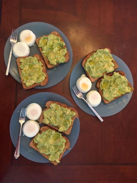 Breakfast is the most important meal of the day, yet many people skip it. Quick Healthy Breakfast Ideas & Recipe for Busy Mornings # ...