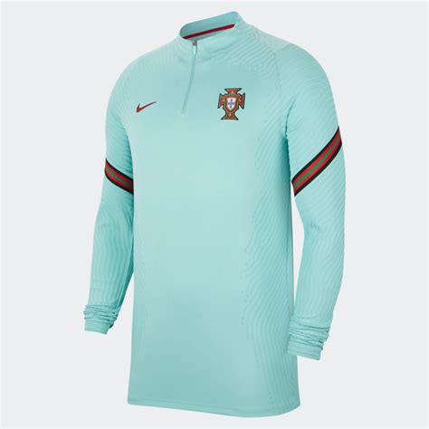 Het ek2021 (was ek2020), met een jaar vertraging, we kunnen niet wachten! Portugal trainingspak 2020-2021 - Voetbalshirts.com