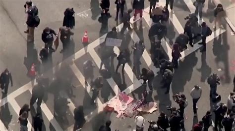 Left Wing Right Wing Protest Groups Clash In Major Us Cities On Air