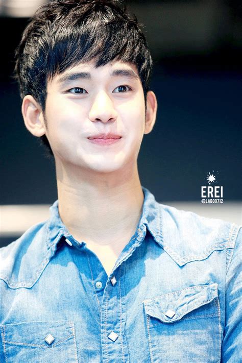 We all know kim soo hyun as the versatile actor who can pull off any role, including one for his latest drama, it's okay to not be okay. Kim Soo Hyun