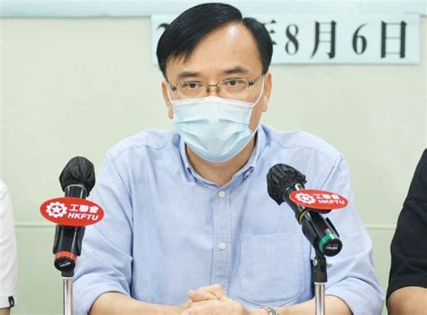 了解香港與新加坡「航空旅遊氣泡」的最新安排與資料，讓你隨心起行。 請瀏 香港 旅遊事務署開啟新視窗 網頁 以了解官方最新資訊。 若你已預訂了我們的旅遊氣泡航班機票，我們將提供免費更改機票或退款。 廠商會倡推「商務氣泡」 讓已打兩針港商免隔離自駕往內地廠房 | 香港事